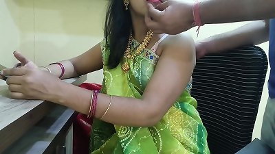 Indian super-fucking-hot female epic hardcore hot hook-up with Office Boss!
