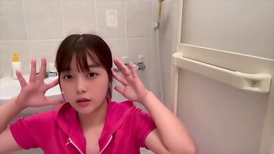 [Amateur female college college girl masturbates] I like the odorous cock with smegma. I want to lick it...