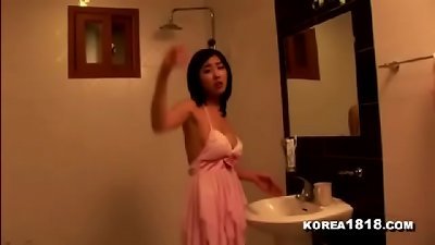 spectacular asian room parlor madam gets fucked