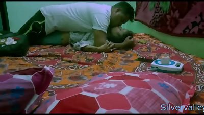 Desi Indian chicks secret lovemaking going viral !!!