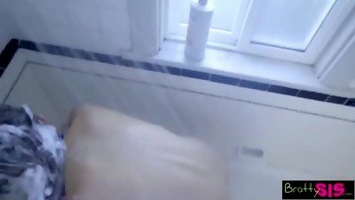 Me lleg&oacute; por la espalda y me dio una gran sorpresa entra aqu&iacute; para ver el v&iacute;deo completo. http://triabicia.com/4SFM