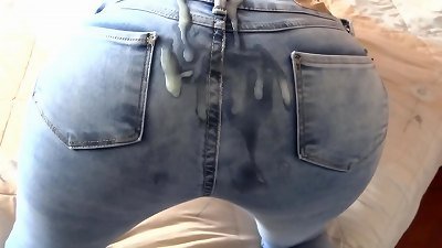 I receive massive jizz shots in my furry gash and in my bum with my jeans on