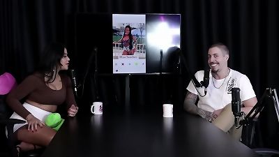 It's standard for an actor to give blowjobs, but he doesn't need to have a huge dick, he doesn't like menage, and reverse group bangs... - German (SHEER/RED)