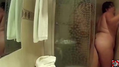 He pokes her donk in the shower. Claudia Marie ctdx