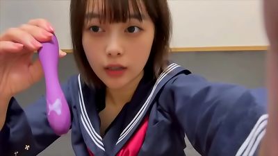 [I want to show each other how we masturbate...] When I was stroking with a vibrator, white liquid was on the vibrator. crazy liquid.