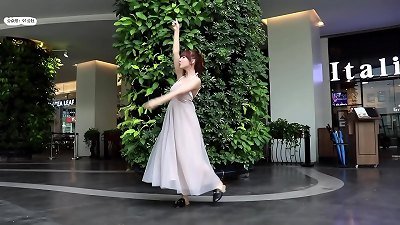 å…¬ä¼—å·ã€91å…¬ç¤¾ã€‘ä¸‰ä¸Šæ‚ äºšé•¿è£™æˆ·å¤–æ€§æ„Ÿè¯±æƒ‘