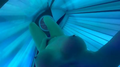 jerk and giant orbs play inside Solariu ( tanning sofa ) Join Me in this hot warm Tube