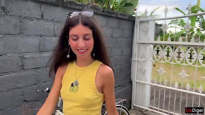 Thanked a stranger with my poon after he helped me with my bike - creampie