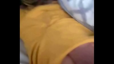 Came in the room to find my sis sleepingg so I played with her vag