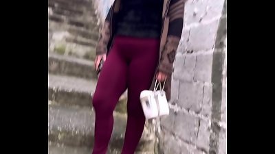 Patricinha with the vagina Rosa climbing the hill, mischievous with fervor to give her pussy!