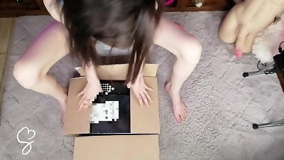 Sarah Sue Unboxing Mysterious cell of bang-out toys #1