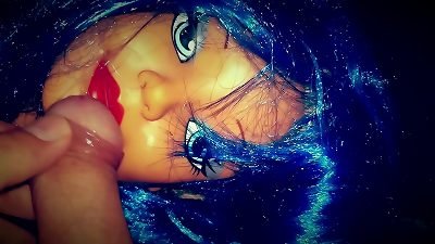 This tiny fuckslut cleans my dick after a utter session of oral sex