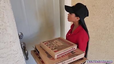 2 insatiable teenagers ordered some pizza and nailed this beautiful asian delivery girl.