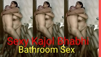 à¤¨à¥ˆà¤¨à¥€à¤¤à¤¾à¤² à¤•à¥‡ à¤à¤• à¤¹à¥‹à¤Ÿà¤² à¤®à¥‡à¤‚ à¤à¤• à¤°à¤¾à¤¤ à¤¬à¤¾à¤¥à¤°à¥‚à¤® à¤¸à¥‡à¤•à¥à¤¸ à¤•à¤¾ à¤®à¤œà¤¾