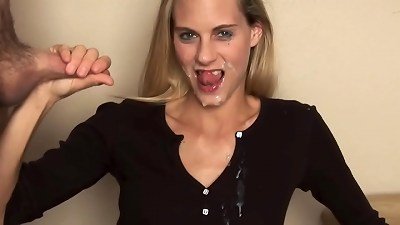 blond cuckold deep throats pecker and pleads for a cum facial! sloppy chat and a fat explosion on Mindy aka yummymama face!